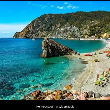 A Ridosso Sul Mare Nel Cuore Del Paese Casa vacanze Le Grazie (Liguria)