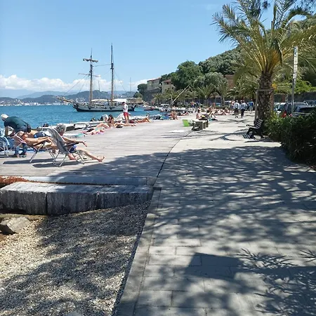 A Ridosso Sul Mare Nel Cuore Del Paese Casa vacanze
