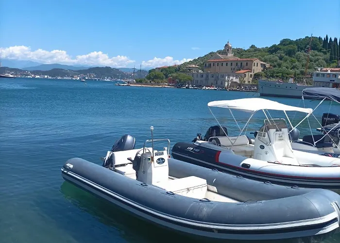 A Ridosso Sul Mare Nel Cuore Del Paese Casa vacanze Le Grazie (Liguria)